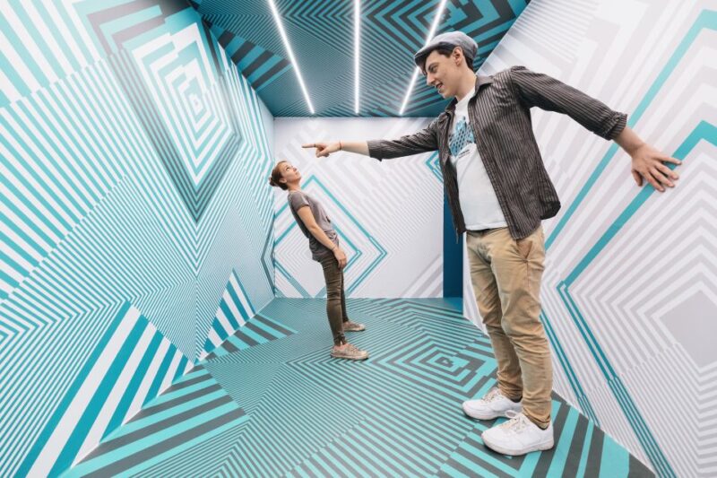 Vienna: Museum of Illusions Vienna Admission Ticket - Engaging and Interactive Exhibits for All Ages