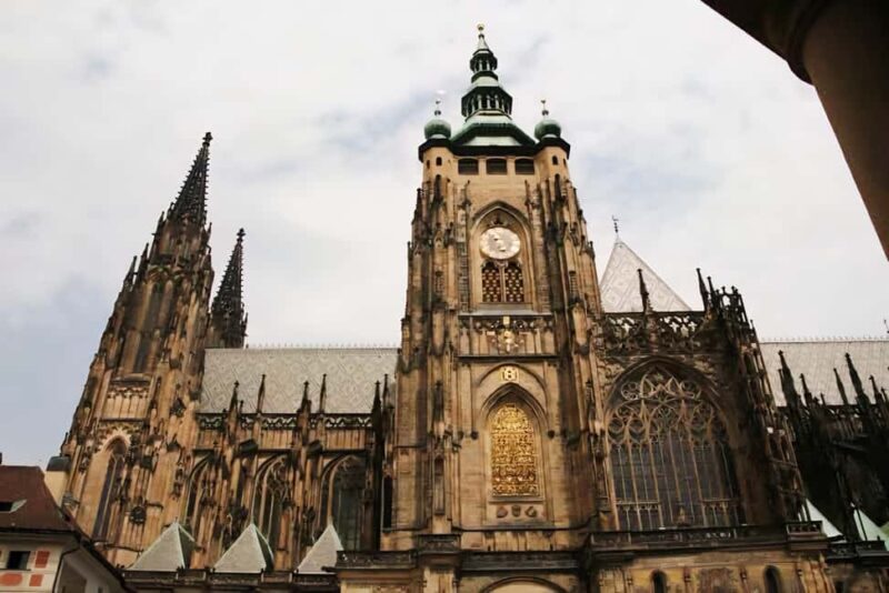 Vienna: Private tour to Prague - Key Points
