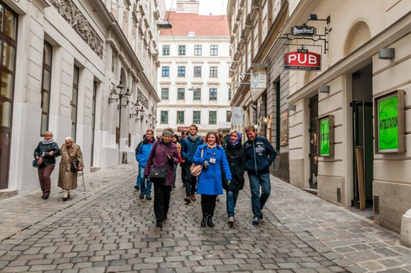 Vienna: Romantic Old Town 2-Hour Discovery Tour - Delving into Legends and Mythology of the City