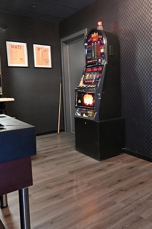 Vienna: Scavenger Escape Room Experience: Gangsta's Cage - How the Booking Process Works for This Escape Game