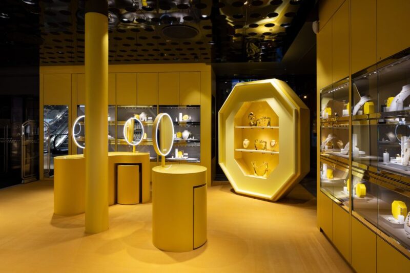 Vienna: Swarovski House Tour with Champagne & Gift - Discover the Swarovski House in Vienna’s Heart