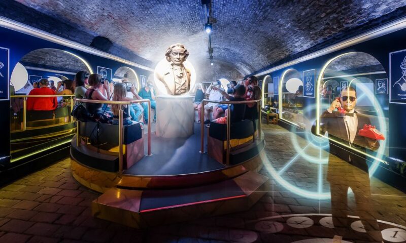 Vienna: Time Travel and Magic Vienna History Tour - Flying Over Vienna’s Roofs and Horse-Drawn Carriage Ride