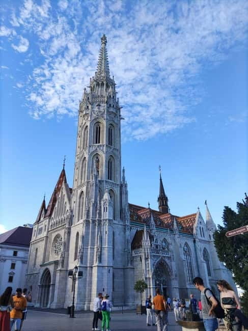 Vienna to Bratislava & Budapest Private Minivan Tour - Free Time and Optional Activities in Budapest