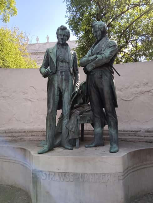 Vienna: Tours of the Strauss Waltzes, historical walks - The Prater Walk and the Ferris Wheel Finish