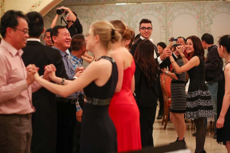 Vienna: Viennese Waltz Workshop for Couples - The Value of a Romantic and Cultural Vienna Experience