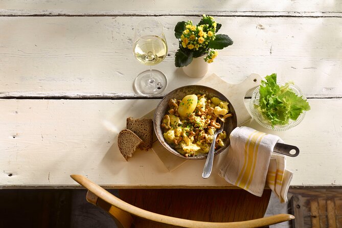 Vienna Wine Experience - Starting Point: Schwedenplatz’s Convenient Meeting Location