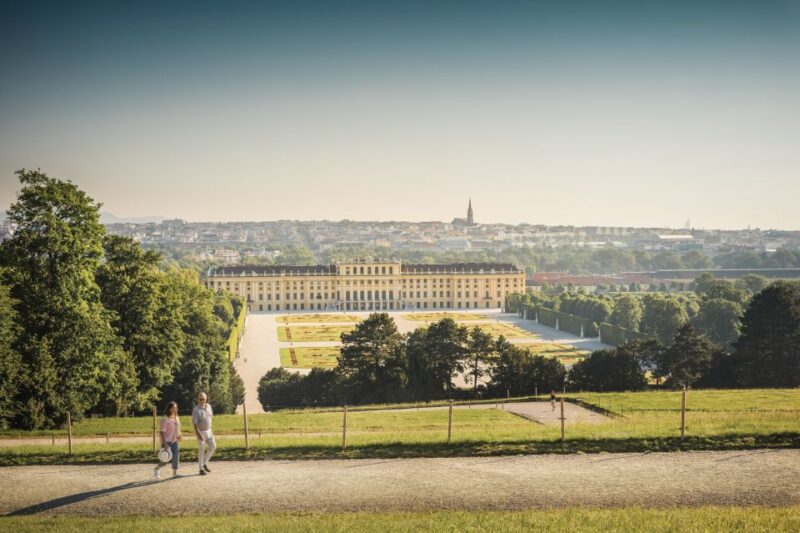 Vienna: Wine Tasting at Schönbrunn Palace - Key Points