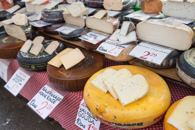 Vienna's Highlights: Food, Coffee and Market Walking Tour - Starting at the Heart of Vienna: Jasomirgottstraße 3/5