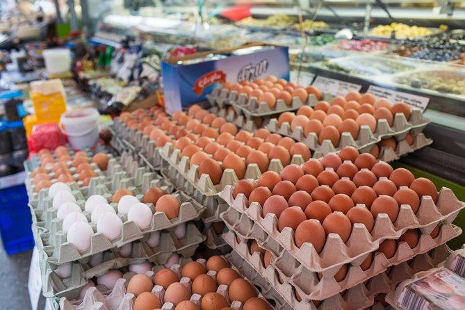 Vienna's Highlights: Food, Coffee and Market Walking Tour - Exploring the Brunnenmarkt: Vienna’s Longest Street Market