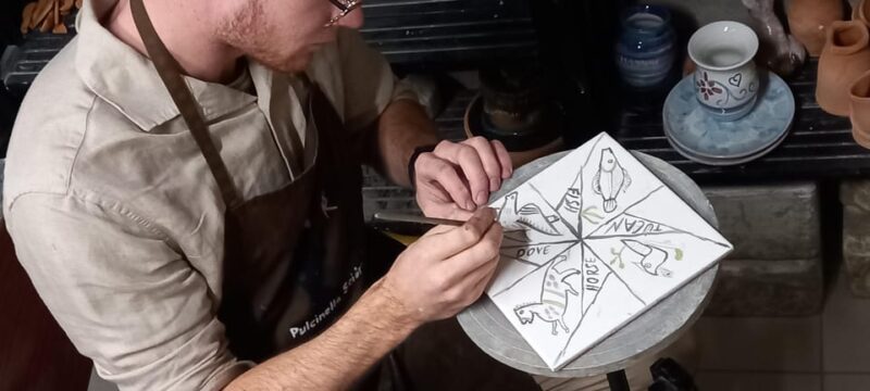 Vietri sul Mare: majolica decoration workshop - Key Points