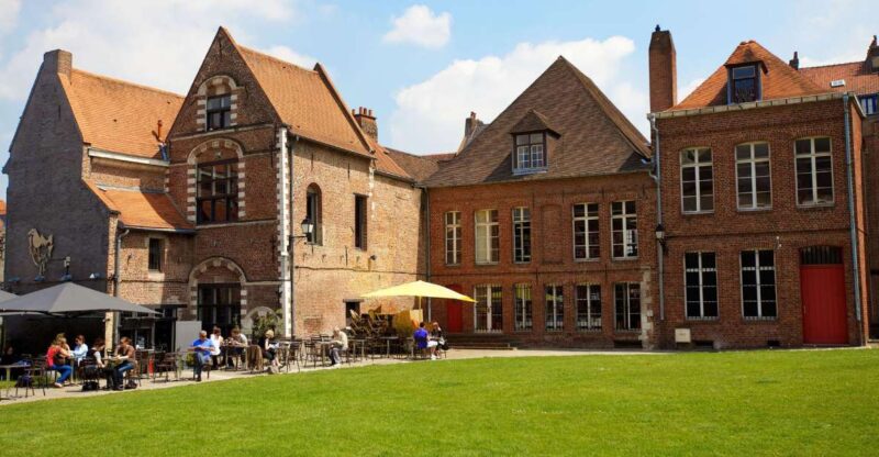 Vieux Lille 2-Hour Guided Walking Tour - Visiting Lille’s Main Historic Sites