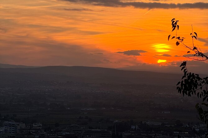 Viewpoints of the Albayzin Tour - Logistics: Meeting Point, Group Size, and Accessibility