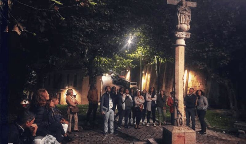 Vigo, Galicia: Walking Tour of Mysteries and Legends - Vigo’s Main Meeting Point: Porta do Sol Square and the Sireno Statue