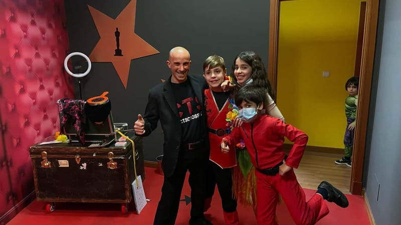 Vigo: Thematic Tour Selfie Experience Gallery Vigo-Galicia - Comparing This Tour to Other Vigo Activities