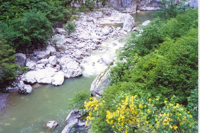 Vikos Gorge daily hike - Discover the Vikos Gorge Daily Hike in Epirus, Greece