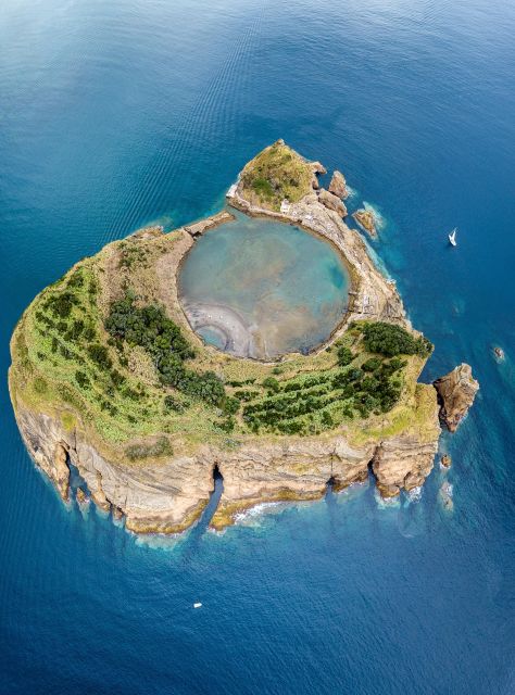 Vila Franca do Campo: Boat Tour Around Ilhéu - Explore the Volcanic Beauty of Vila Franca Islet