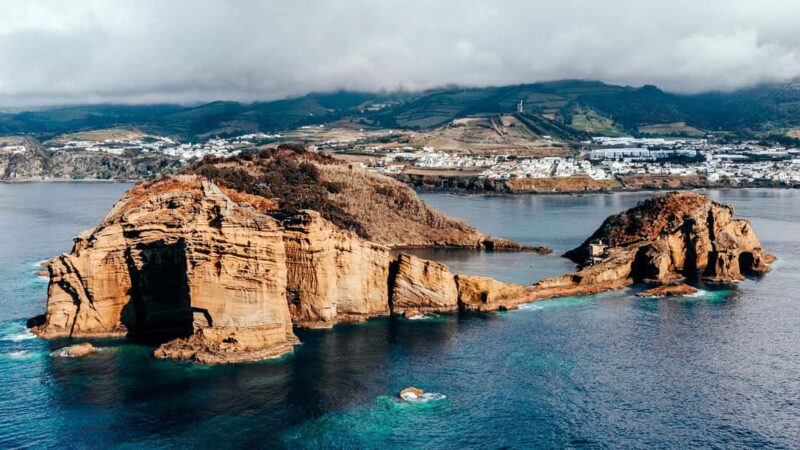 Vila Franca Islet: Biologist Guided Eco Boat Tour - Free Time and Shopping at Vila Franca do Campo