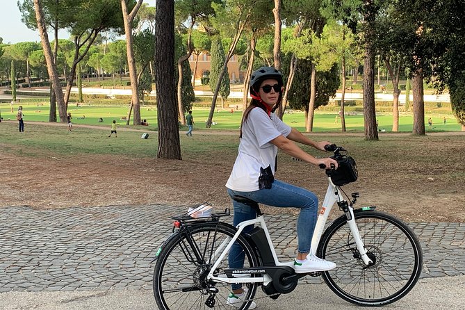 "Villa Borghese" Rome tour with high quality electric bicycle! - Stopping at Piazza di Spagna and the Spanish Steps