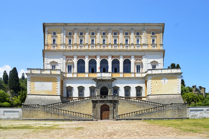 Villa Farnese in Caprarola, masterpiece of Renaissance architecture Private Tour - Exploring the Majestic Scala Regia and State Rooms