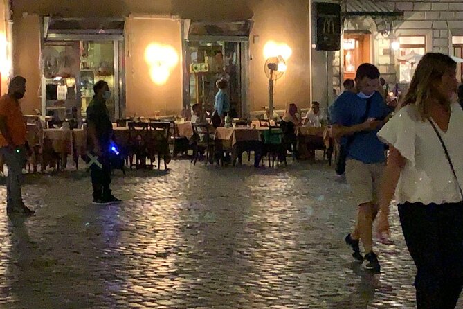 Villa Farnesina and Trastevere District Tour in Rome - Discovering Villa Farnesina’s Artistic Treasures