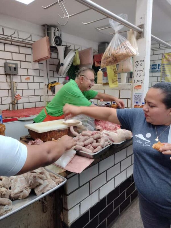 Villahermosa: Pino Suárez Market Guided Tour with Lunch - The Food Tasting Experience: Regional Flavors and Delights
