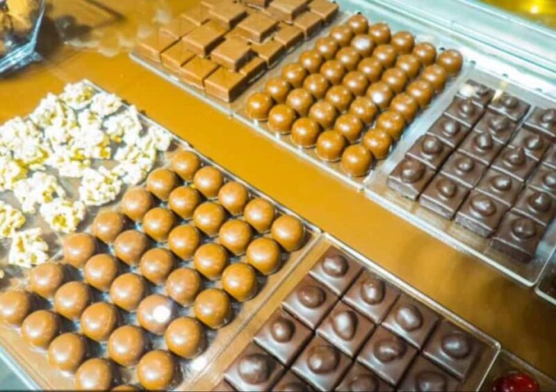Villajoyosa: Visit the Chocolate Factory and the town by van from Alicante - Value and Booking Flexibility