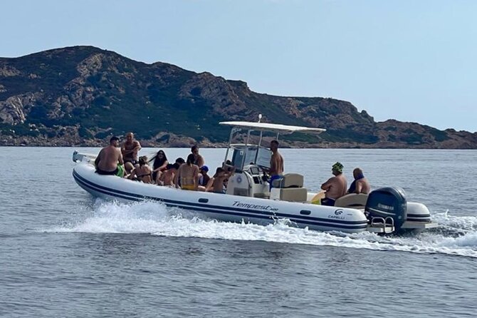 Villasimius: dinghy tour - How the Tour Combines Sightseeing and Snorkeling