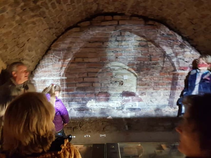 Vilnius: 2.5-Hour Private Catacombs Tour - The Physical and Logistical Aspects of the Tour