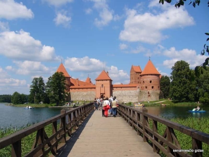 Vilnius: Half-Day Sightseeing Tour to Trakai - Explore the Historic Lakeside Town of Trakai in Just 4 Hours