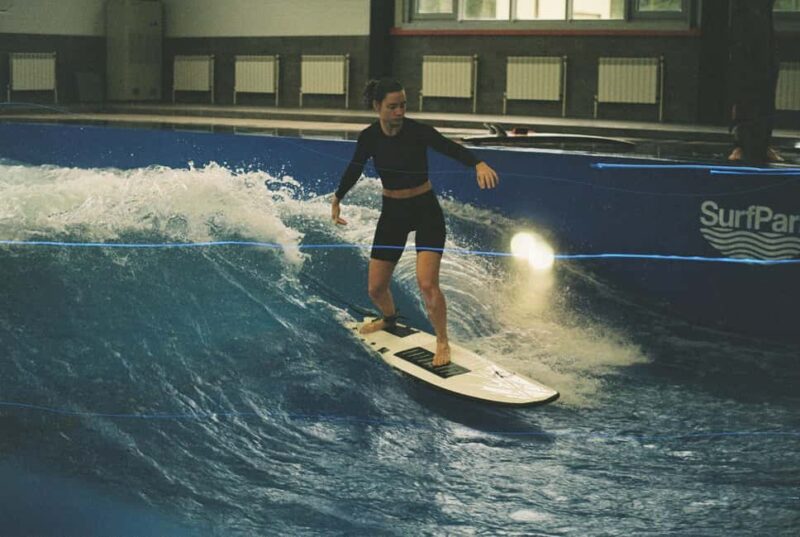 Vilnius: Indoor Surfing Session with Instructors - What the 45-Minute Session Entails