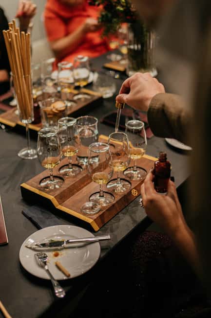 Vilnius: Old Town Tour with Whisky and Cheese Tasting - Explore Vilnius Old Town with a Guided Walking Tour and Tasting Experience