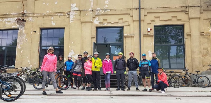 Vilnius: Private City Bike Tour of Vilnius Highlights - Zverynas District and Scenic Views from Subaciaus Observation Deck