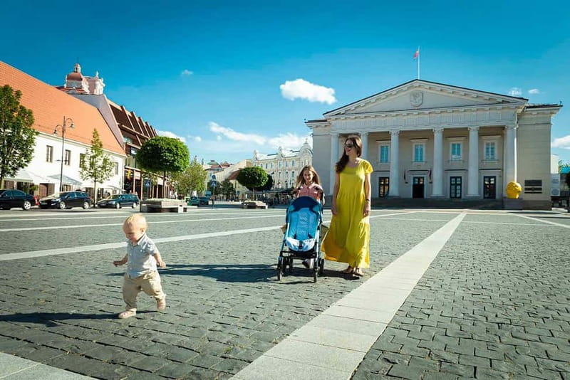 Vilnius Private Photoshoot Tour - Exploring Vilnius’s Historic Town Hall Square
