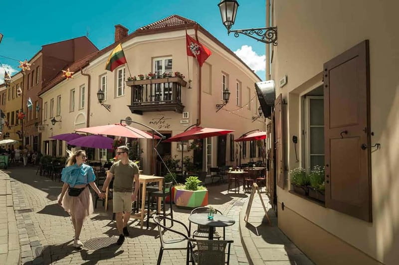 Vilnius Private Photoshoot Tour - Scenic Views at Vilnius Cathedral