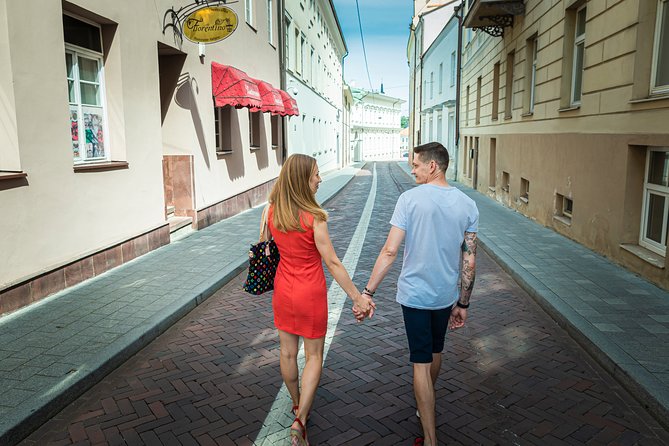 Vilnius Private Photoshoot Tour - Contrasting Styles at the Town Hall and Square