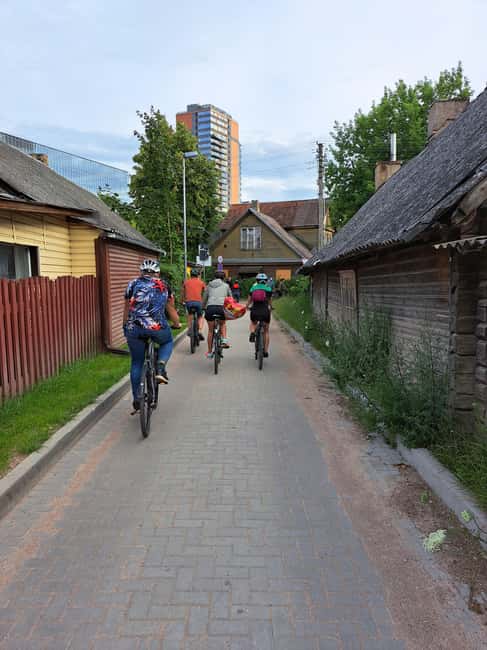 Vilnius: Private Soviet Vilnius Bike Tour - Insightful Stories of Resistance and Repression