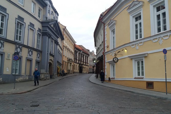 Vilnius: Small group Walking Tour with a Local Guide - Key Points