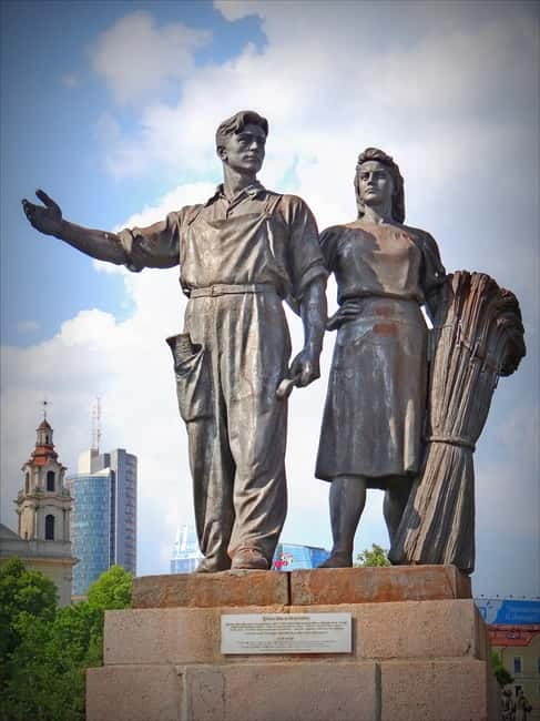 Vilnius: The Women of Vilnius Private Tour - Explore Vilnius Through the Eyes of Its Women