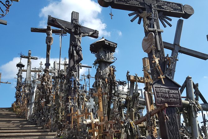 Vilnius to Riga Day Trip: The Hill of Crosses, Rundale Palace and Bauska Castle - Exploring Bauska Castle’s Medieval Charm