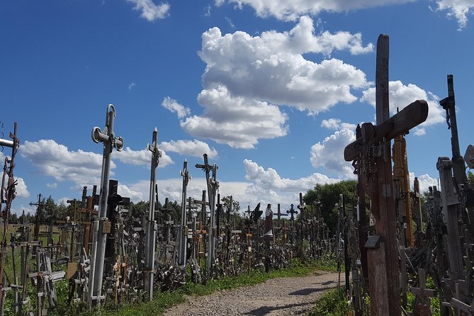 Vilnius to Riga Day Trip: The Hill of Crosses, Rundale Palace and Bauska Castle - Considerations and Tips