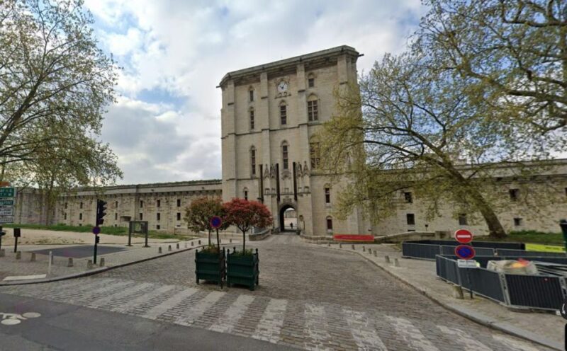 Vincennes Castle: Private Guided Tour with Entry Ticket - Final Thoughts on the Vincennes Castle Private Tour