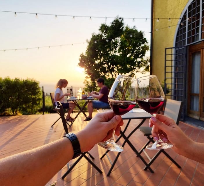 Vinci: Homemade Dinner and Oil Tasting Tour in a Tuscan Farm - Tasting the Farm’s Extra Virgin Olive Oil