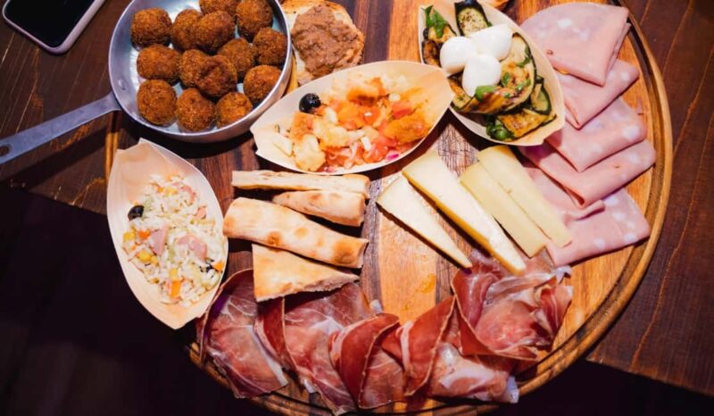 Vinci:Discovering Leonardo's Origins & Aperitif in Vineyards - Discovering Vinci’s Medieval Charm and the Museo Leonardiano