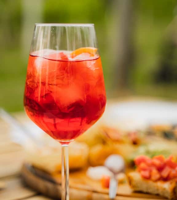 Vinci:Discovering Leonardo's Origins & Aperitif in Vineyards - Expert-Led Tour with Flexible Options