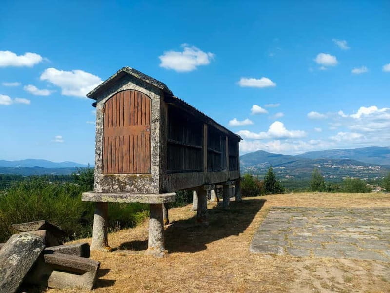 Vinho Verde: Private Wine Tasting w/ Tapas & Fortress Visit - Key Points