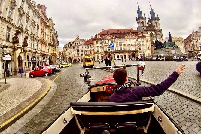 Vintage Cars Prague - Sightseeing Tour 90min / 1-6 pers. - Visit the Iconic Old Town Hall and Astronomical Clock