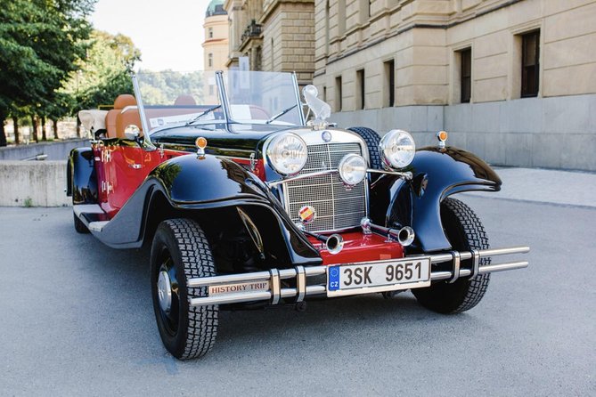 Vintage Cars Prague - Sightseeing Tour 90min / 1-6 pers. - Explore Modern and Artistic Landmarks: Lennon Wall and Charles Bridge