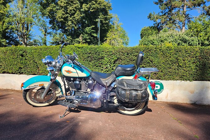 Vintage Motorcycle Rental in Paris - Guided Tours and Custom Routes