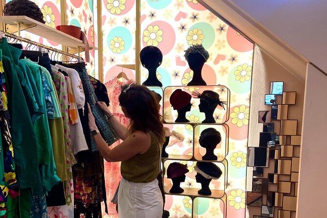 Vintage Shopping Tour in Milan - Milans Vintage Shopping Adventure Starts with Italian Pastries