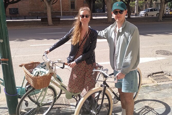 Vintage Style Bike Rental in Malaga - Start Point: Convenient Central Meeting at P.º Reding
